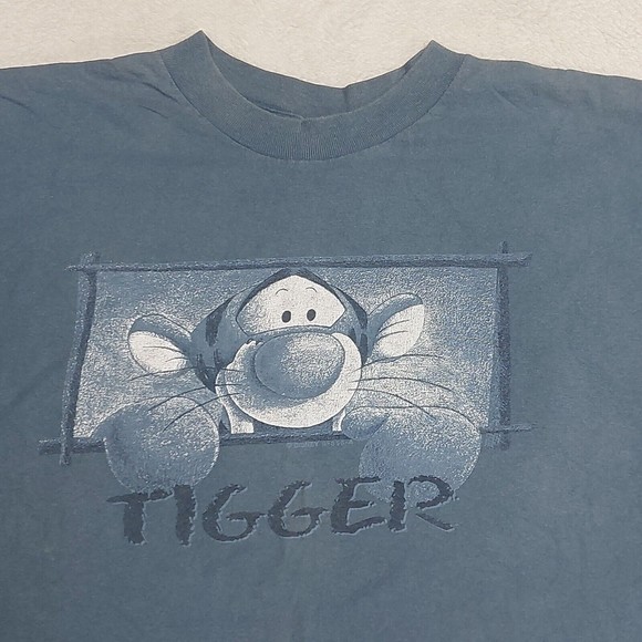 Vintage Jerry Leigh Disney Tigger Blue Graphic T-Shirt Size Large Boxy Crop-Top - Picture 2 of 7
